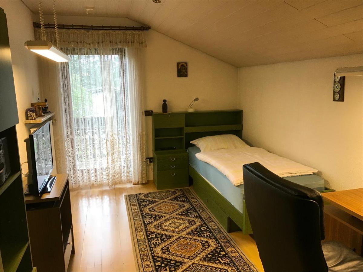 Gemuetliches Gaestehaus! Waldkraiburg Zewnętrze zdjęcie