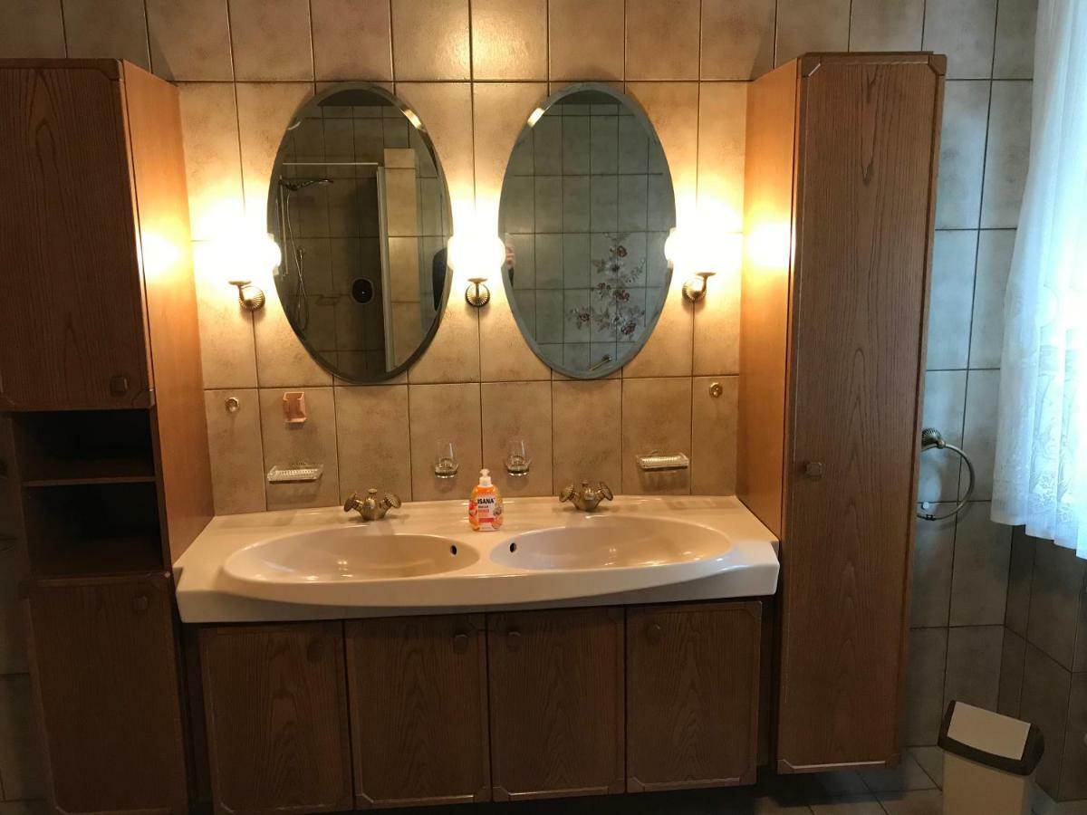 Gemuetliches Gaestehaus! Waldkraiburg Zewnętrze zdjęcie